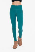 Load image into Gallery viewer, Clothing- Essential Solid Legging
